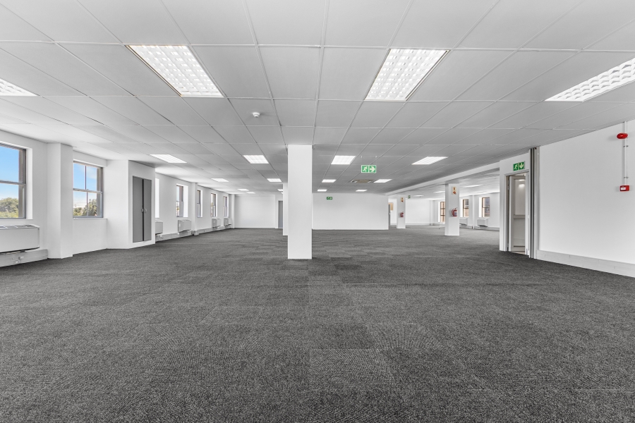 To Let commercial Property for Rent in Parow Western Cape